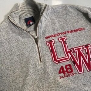 University of‎ Wisconsin Badgers Quarter Zip Sweatshirt Gray Embroidered UW Med